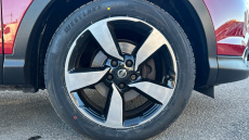 Nissan Qashqai 1.2 DiG-T N-Tec 5dr Petrol Hatchback